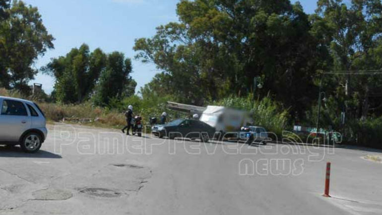 Πρέβεζα: Χτυπούσε τη μητέρα του στη μέση του δρόμου