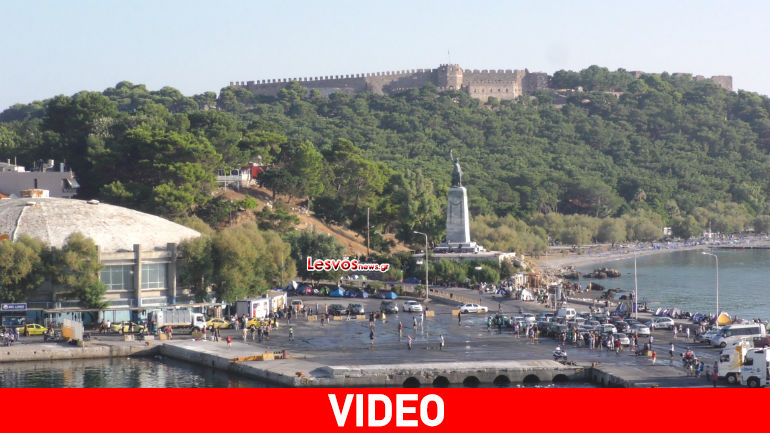 Λέσβος: Περιμένοντας το πλοίο της προσφυγιάς Λέσβος: Περιμένοντας το πλοίο της προσφυγιάς