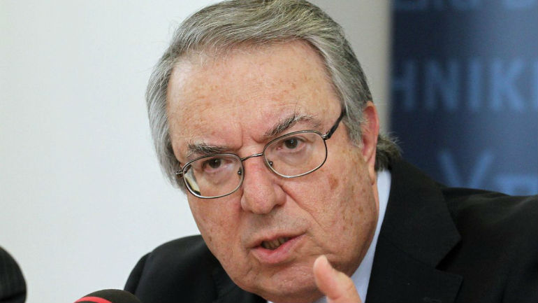 Μπαμπινιώτης: «Δεν μπορώ να φανταστώ την πατρίδα μου εκτός Ευρώπης»