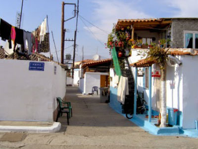 Βγήκαν όπλα και τσεκούρια στην Κομοτηνή – Εφτά τραυματίες