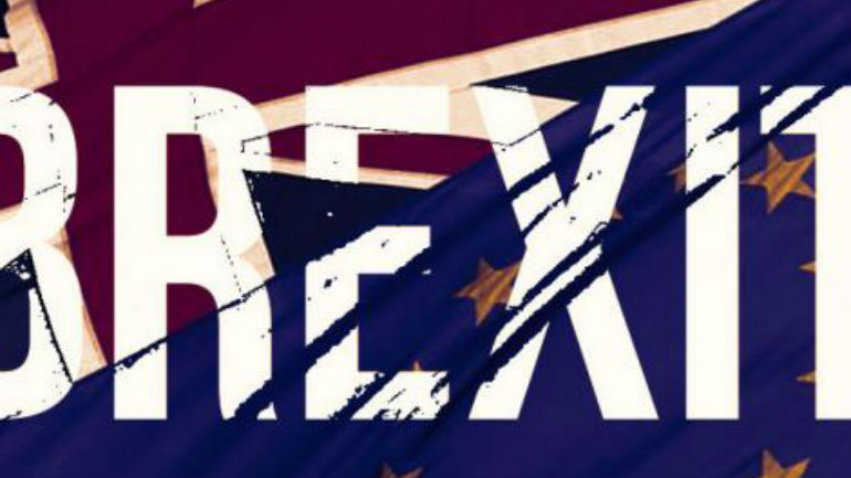 Sunday Times: Ενδεχόμενο Brexit θα φέρει αποχωρήσεις επενδύσεων