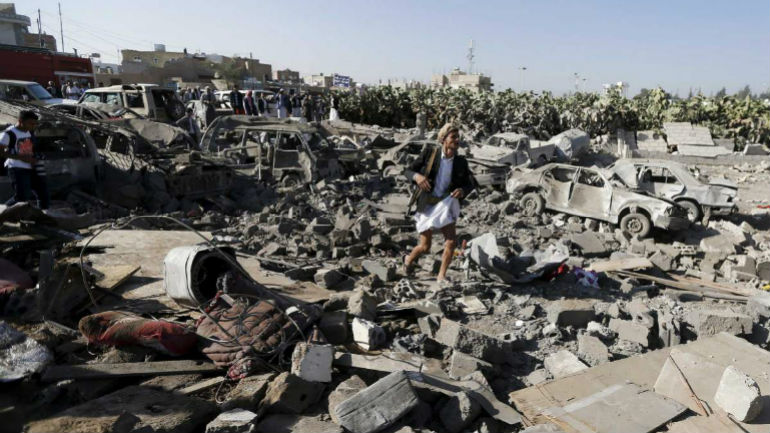 Υεμένη: Ολονύχτιο «σφυροκόπημα» από πολεμικά αεροσκάφη στην πρωτεύουσα