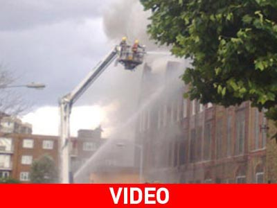 Φωτιά σε δημοτικό σχολείο στο Λονδίνο