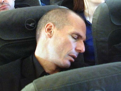 Έπιασαν τον Βαρουφάκη… στον ύπνο