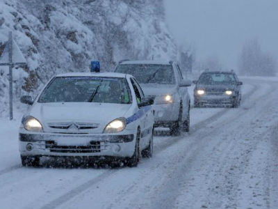 Καλάβρυτα: Αυτοκίνητο με πέντε επιβάτες εξετράπη της πορείας του