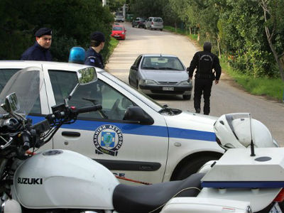 Οι ληστές τους έδεσαν, τους φίμωσαν και τους άφησαν κλειδωμένους