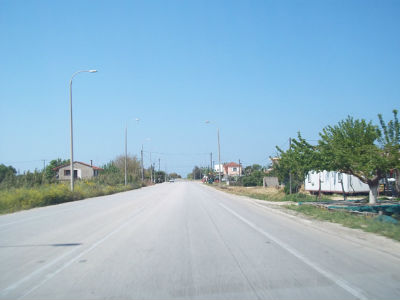 Φορτηγό γέμισε με πέτρες την Εθνική Οδό