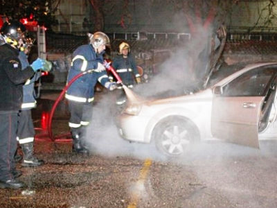 Καβάλα: Αυτοκίνητο τυλίχτηκε στις φλόγες εν κινήσει