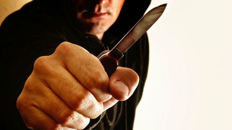 Κομοτηνή: Κουκουλοφόροι με σουγιάδες έσπειραν τον τρόμο