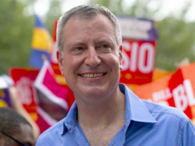 Συνεχάρη τον Τσίπρα ο δήμαρχος της Νέας Υόρκης