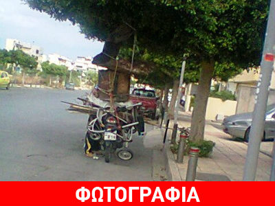 Μετέτρεψε το μηχανάκι του… σε κάδο ανακύκλωσης