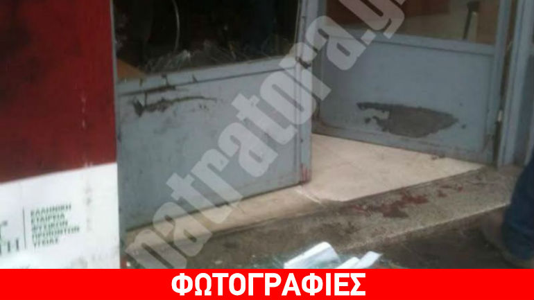 Πάτρα: Μπήκε στο Γραφείο Εξυπηρέτησης Πολιτών… με το αυτοκίνητο