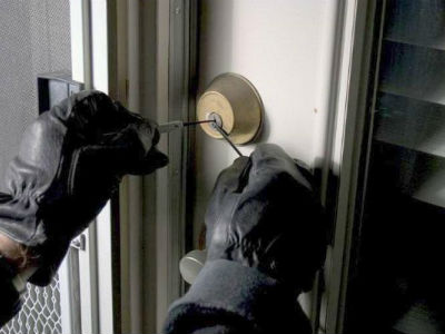 Πύργος: Έκλεψαν εργαλεία 15.000 ευρώ