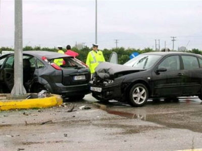 «Μίνι» καραμπόλα στην Περιφερειακή οδό Θεσσαλονίκης