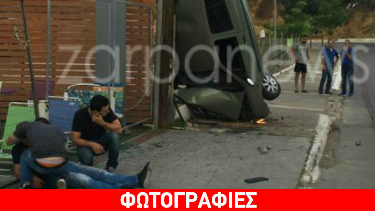Χανιά: Αυτοκίνητο… σκαρφάλωσε σε κολόνα