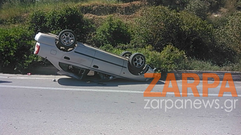 Χανιά: Αυτοκίνητο ανετράπη στη μέση της Εθνικής Οδού