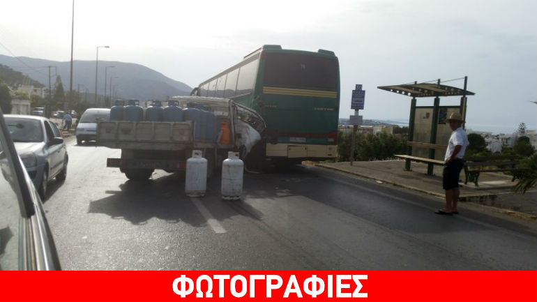 Ηράκλειο: Φορτηγό γεμάτο φιάλες υγραερίου έπεσε πάνω σε λεωφορείο