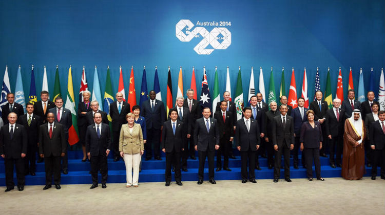 Τα αρχικά χαμόγελα... ανήκουν στο παρελθόν