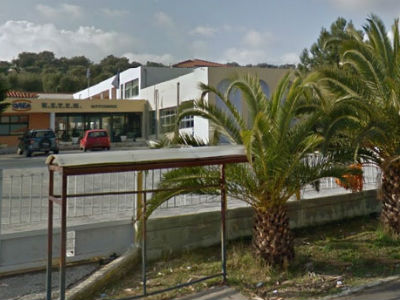 Νεαρός ξυλοκόπησε άγρια σπουδαστές