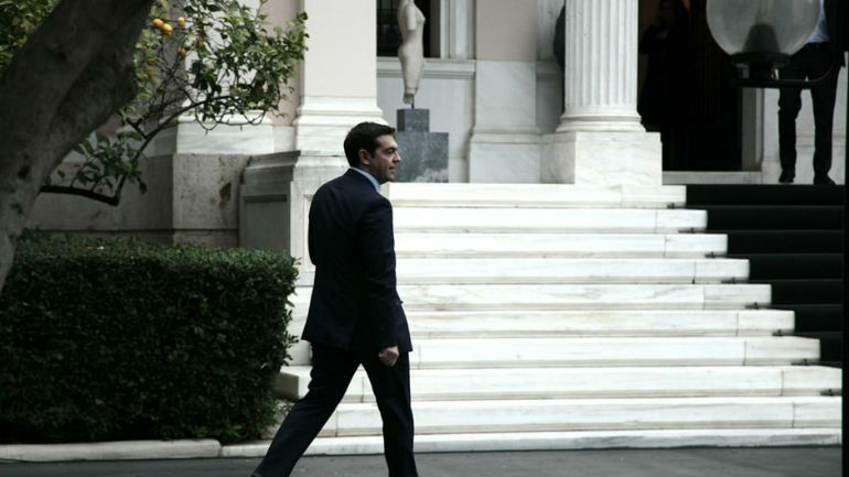 Πρωτοβουλίες Τσίπρα για άρση του αδιεξόδου