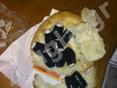 Έκρυβαν τα ναρκωτικά σε τυρόπιτα