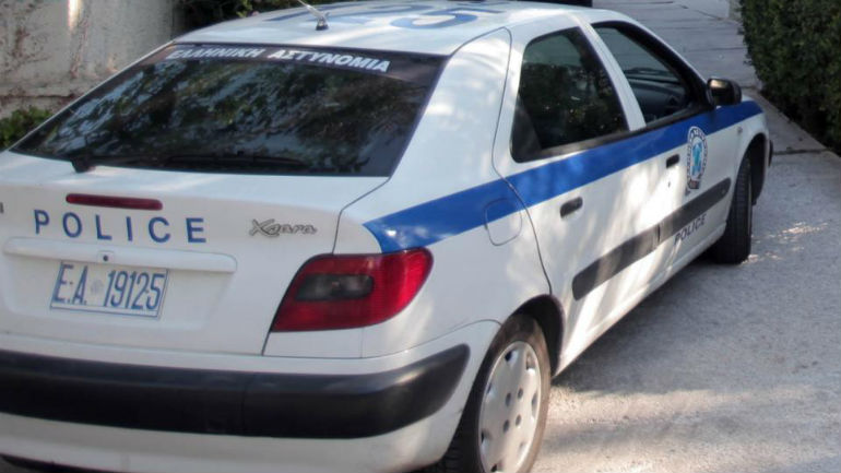 Πάτρα: Απειλούσε να βουτήξει στο κενό