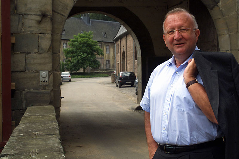 «Οι ΗΠΑ έχουν πάρει τον έλεγχο τμημάτων της γερμανικής κυβέρνησης»