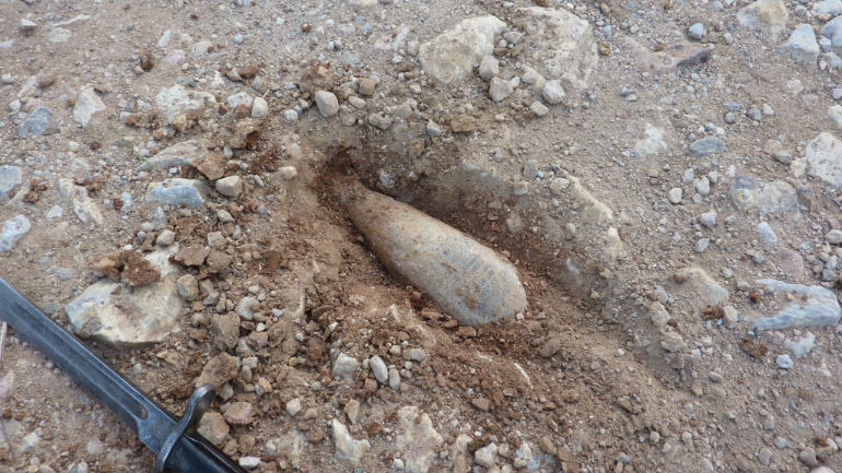 Ηράκλειο: Βρήκε βλήμα πυροβόλου όπλου μέσα στη θάλασσα