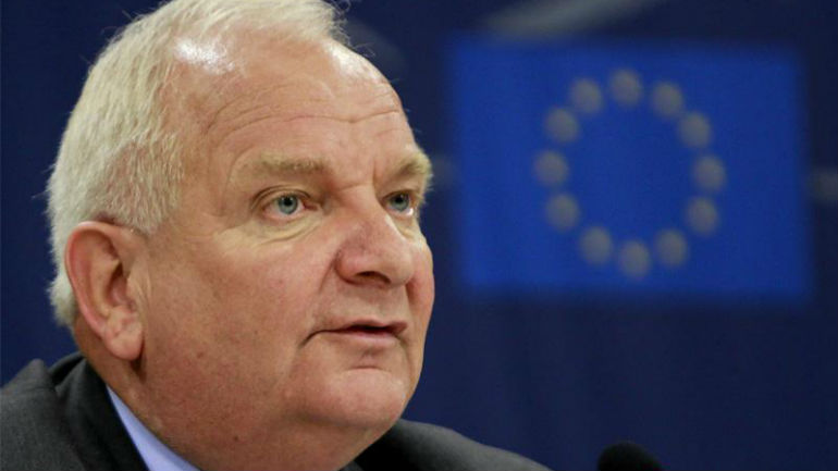 Ζοζέφ Ντολ: «Μόνο η Νέα Δημοκρατία μπορεί να φέρει σταθερότητα στην ελληνική οικονομία»