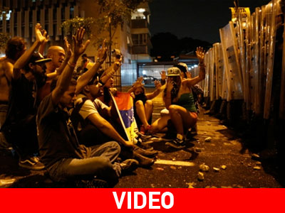 Διαδηλώσεις με νεκρούς στη Βενεζουέλα Διαδηλώσεις με νεκρούς στη Βενεζουέλα