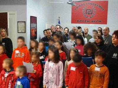 Προσηλυτίζει πολιτικούς γενίτσαρους