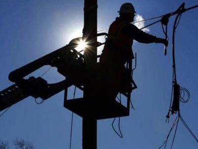 Πειραιάς: Σταδιακή αποκατάσταση του μεγάλου μπλακάουτ