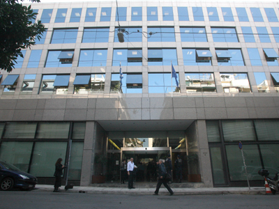 Απαγόρευση προσλήψεων ενόψει δημοτικών εκλογών