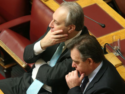 Δικογραφία στη Βουλή για Μπασιάκο – Κοντό