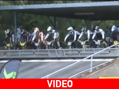 Μα, όλοι μαζί;