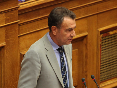 Φτηνότερα εισιτήρια για ανέργους προανήγγειλε ο υφ. Μεταφορών