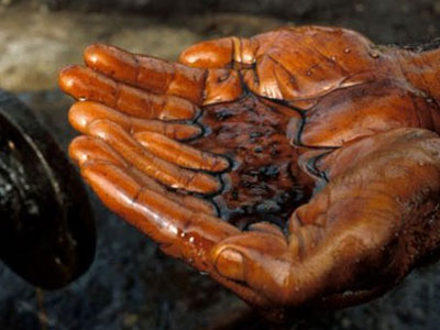 Έσπασε το «φράγμα» των 100 δολαρίων το μπρέντ