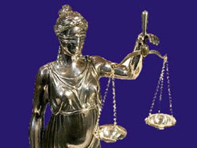 Διαμαρτύρονται για τον όρο «παραδικαστικό»