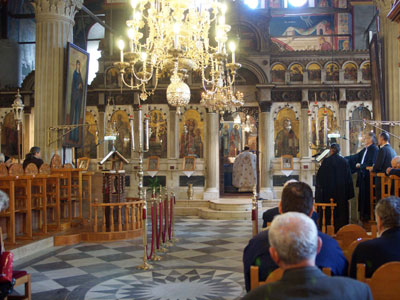 Έχουν βάλει στο μάτι εκκλησίες και κυλικεία