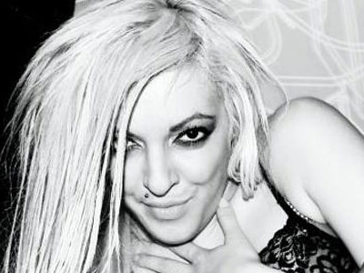 Βρήκε λόγους να είναι χαρούμενη