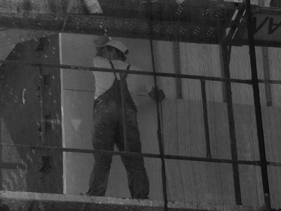 Εργάτης έπεσε από έξι μέτρα ύψος