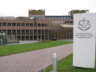 Ευρωκαταδίκη για απέλαση μετανάστη