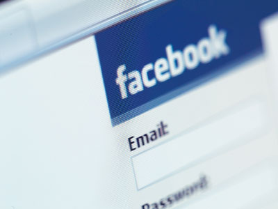 Δημοσιοποιούσε τα υποκλαπέντα στοιχεία στο Facebook