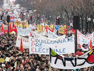 Σκληραίνουν τη στάση τους τα συνδικάτα στη Γαλλία