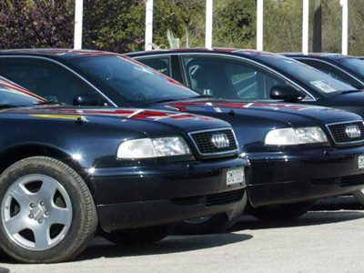 Προεκλογικός αγώνας με «κλεμμένο» αμάξι