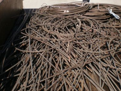 Έκλεψαν καλώδια και… μοτέρ