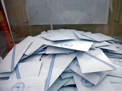 Συνελήφθη να «σταυρώνει» τον εαυτό του