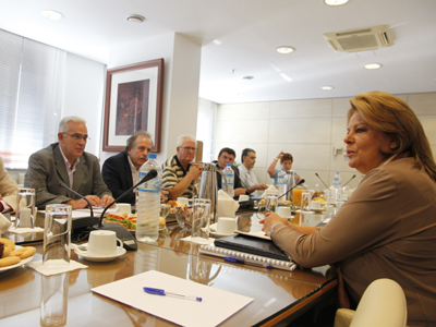 Στόχος η στήριξη της απασχόλησης στις μικρομεσαίες επιχειρήσεις