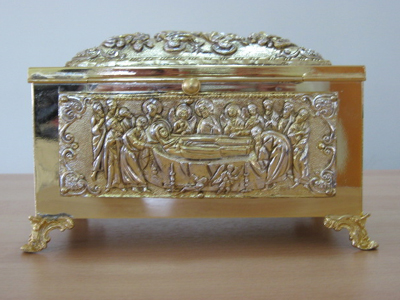 Έκλεψαν λειψανοθήκη