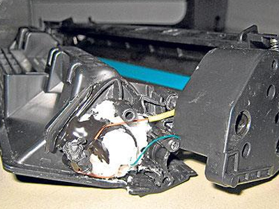 Εμπάργκο στις πτήσεις για τα μελάνια